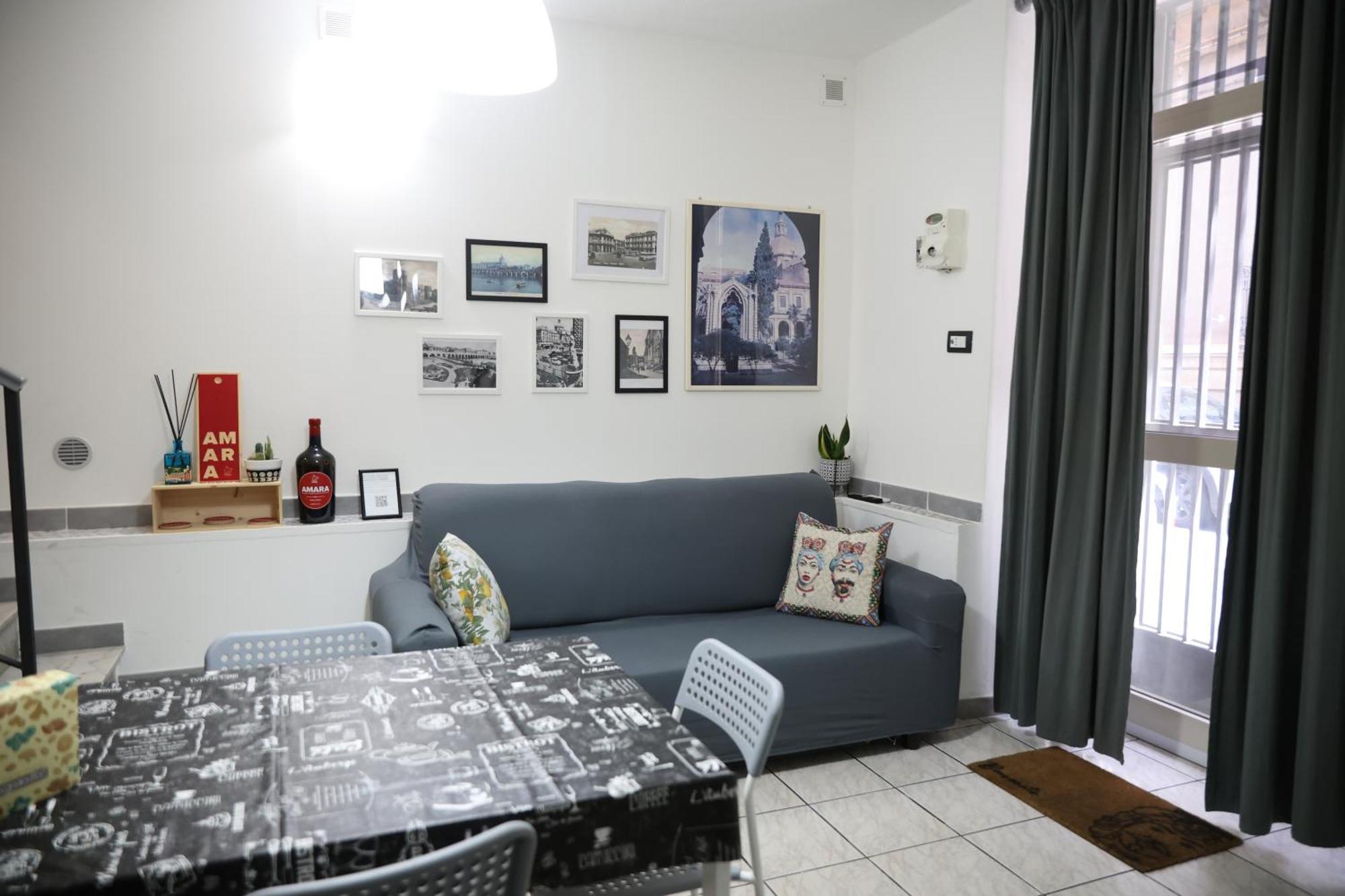 Apartment Castello Ursino House